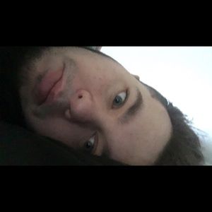 Meet your Posher, Derrick